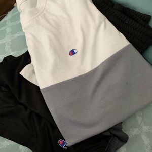 Boy short outfit champion 14/16 runs small